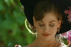 vanessa-chase-hat